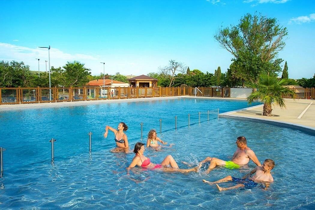 פור-א-נובל Entre Mer Et Roseaux - Piscine - Proche Centre Et Mer - Petfriendly מראה חיצוני תמונה